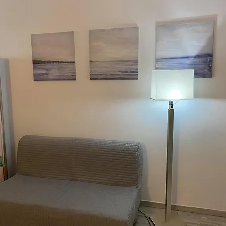 Apartamento Excelente Vista Sobre Cidade E Rio - 7º Andar *